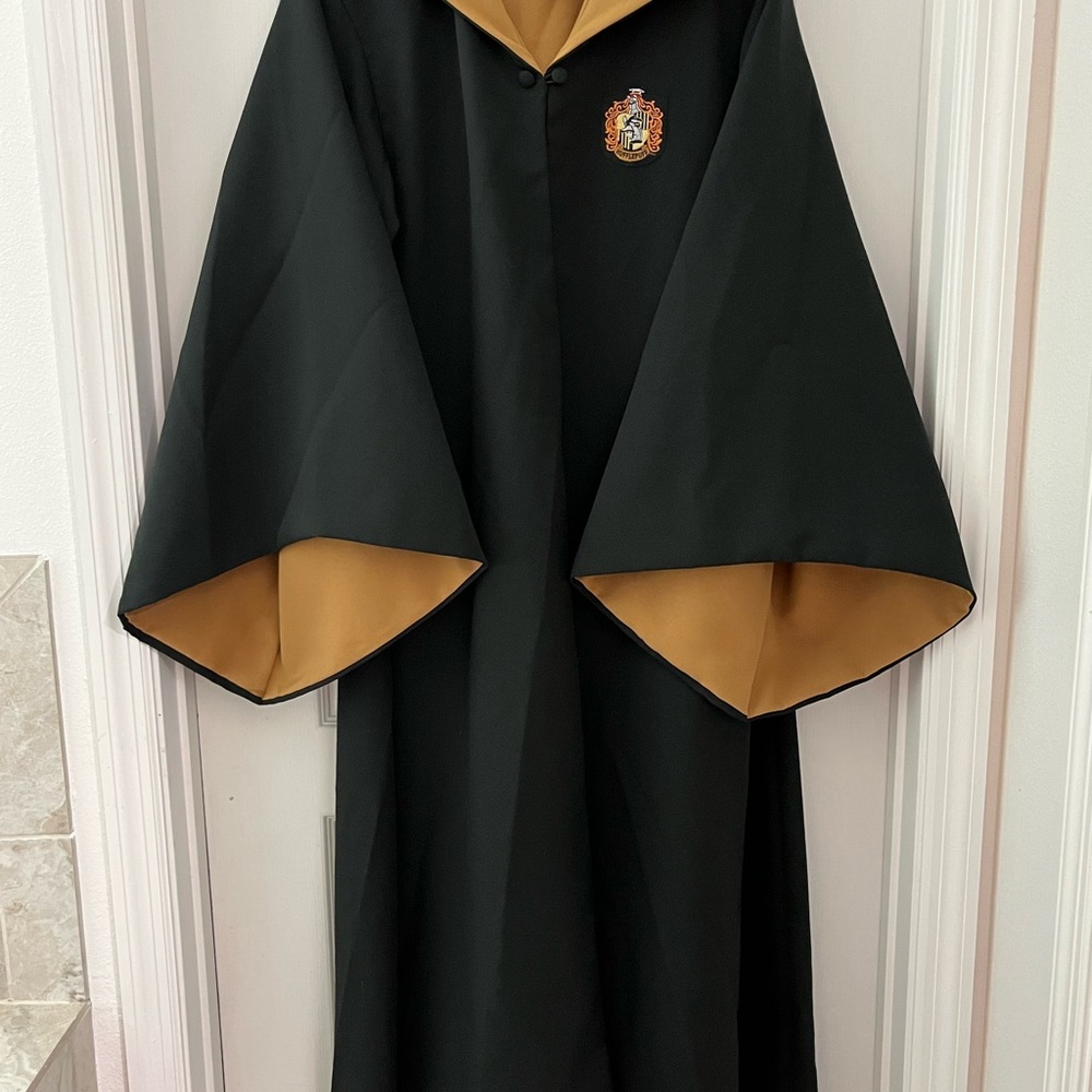 Hufflepuff Wizard Robe Universal Parks